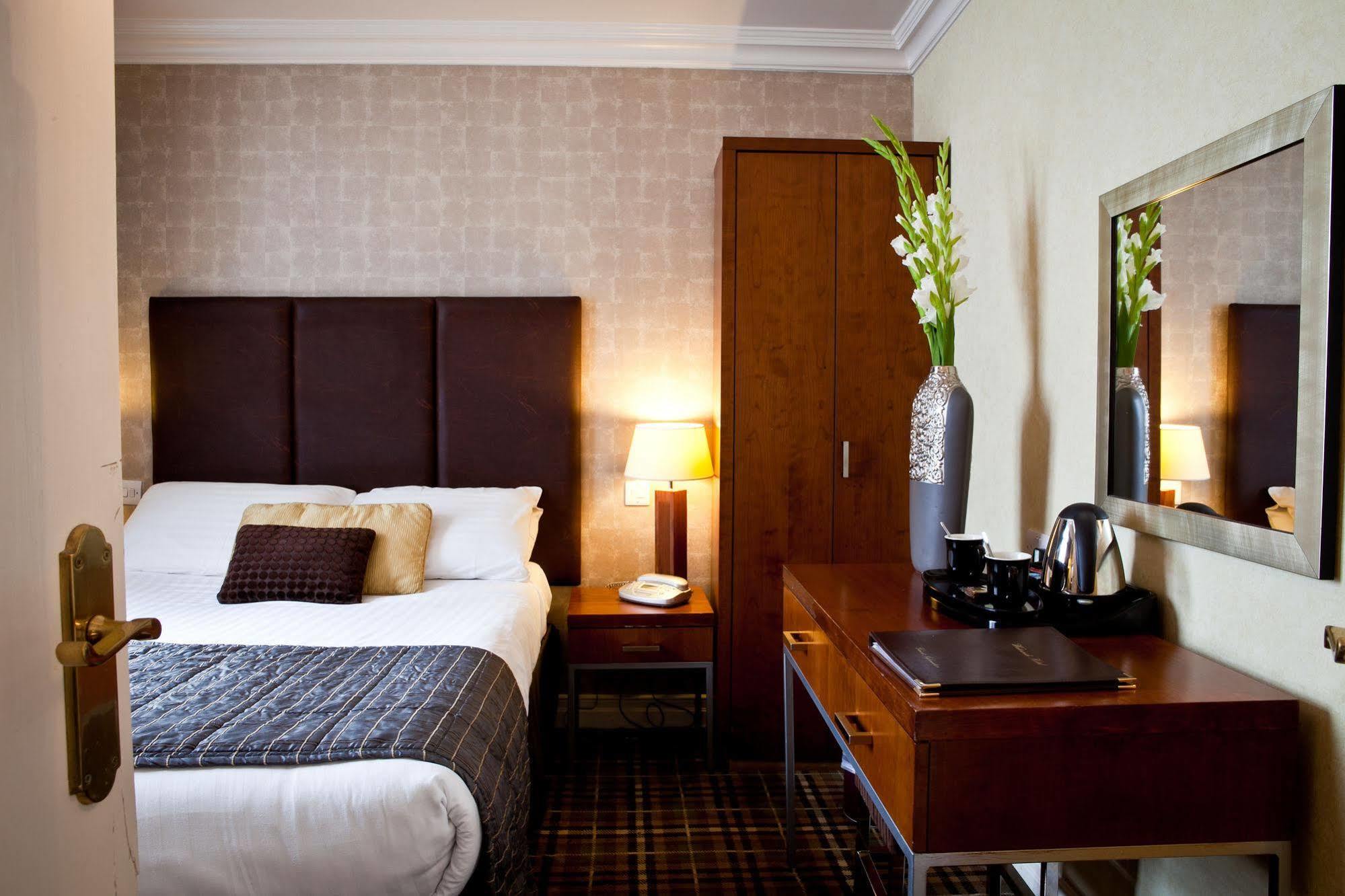 Waterside Hotel นิวคาสเซิล อะพอน ไทน์ ภายนอก รูปภาพ